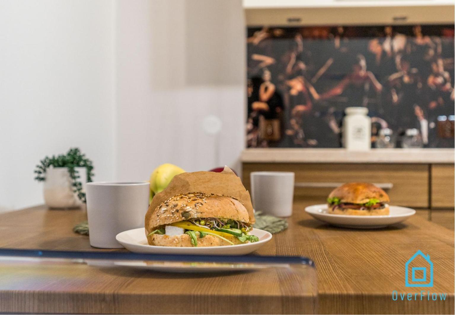 Privatunterkunft Hub - Charming Place, 5 Minutes To Old Town *